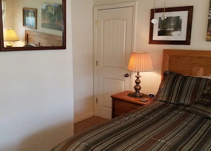 Yosemite Nights Bed & Breakfast